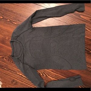 Grey Lululemon Long Sleeve Size 6